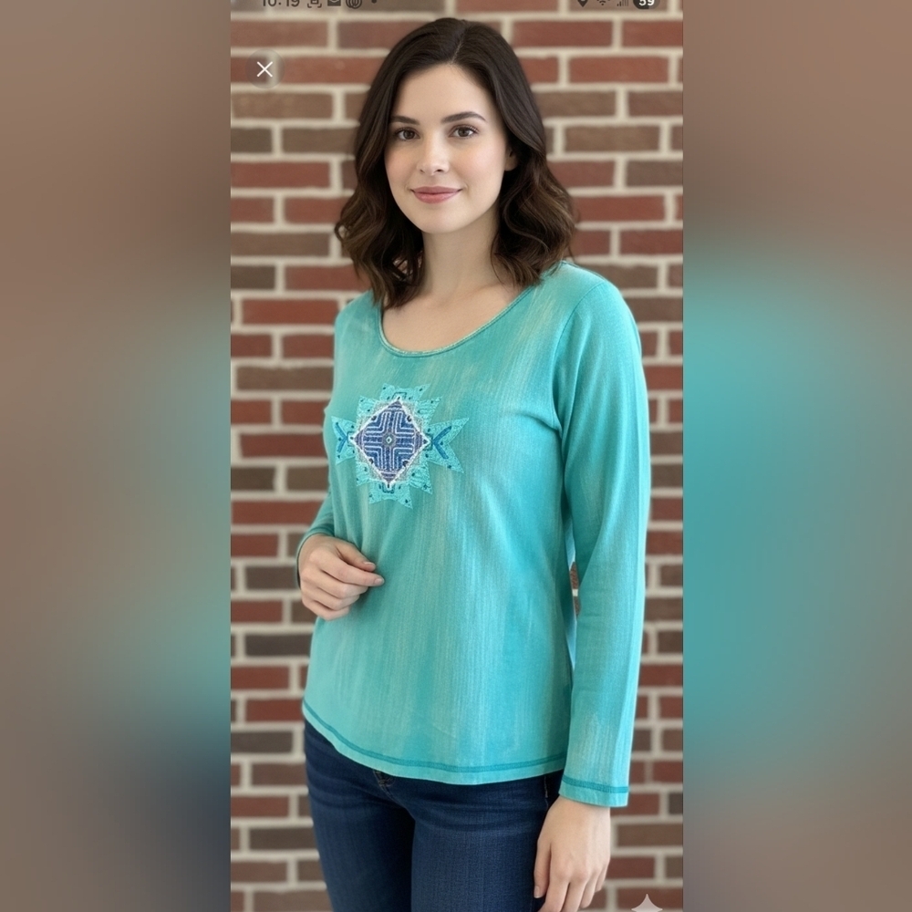 Cowgirl up Aztec print blouse size medium green teal color